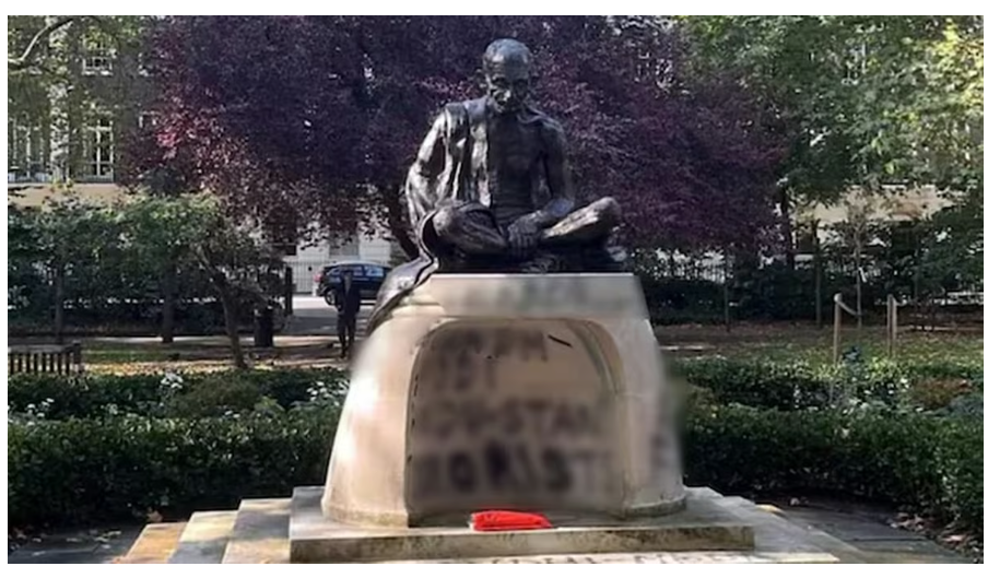 लंदन में महात्मा गांधी की मूर्ति क्षतिग्रस्त की गयी, भारतीय उच्चायोग ने विरोध जताया