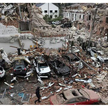 यूक्रेन की राजधानी कीव पर रूस का ड्रोन-मिसाइल हमला, 3 मृत, 10 घायल