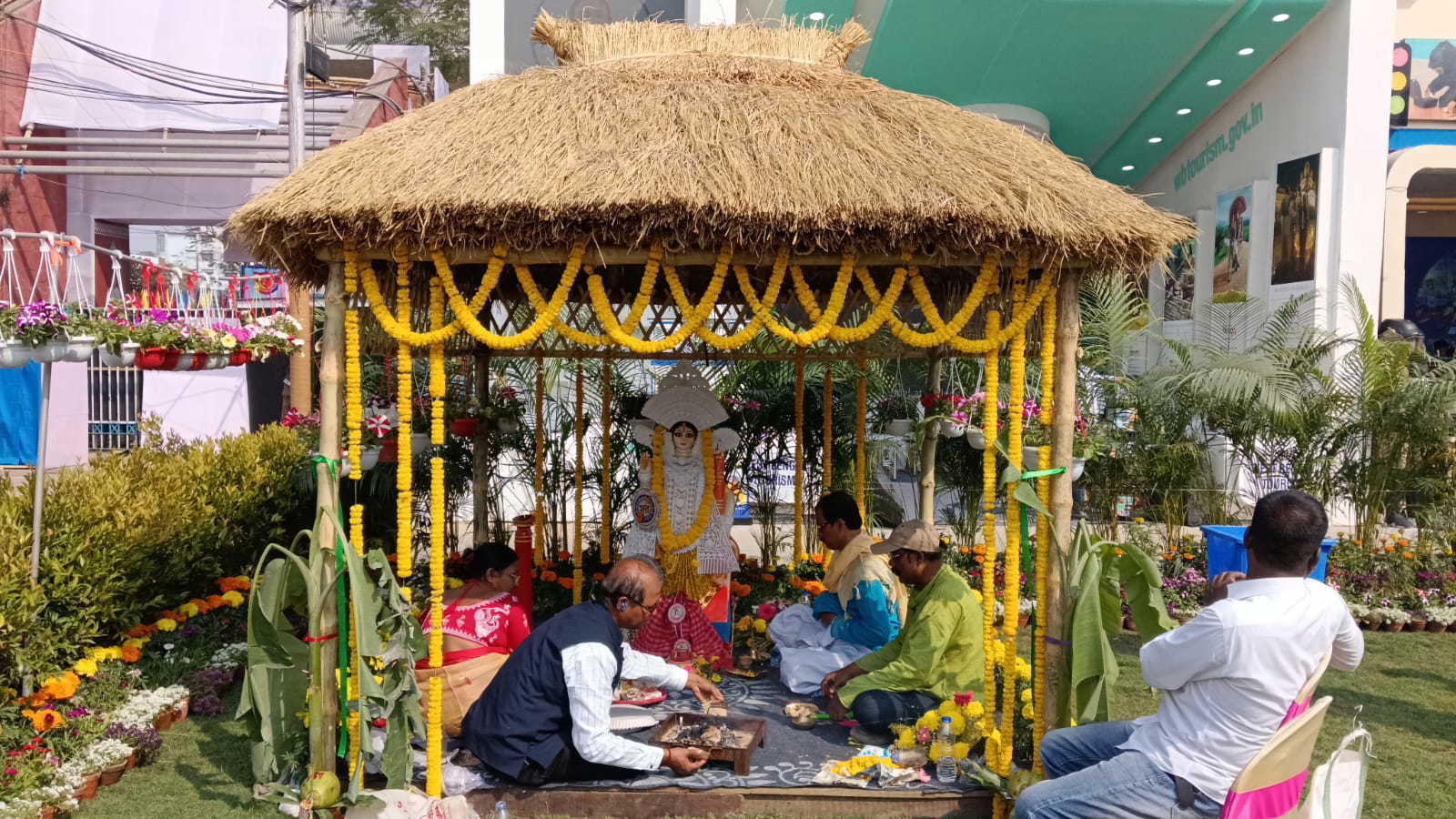 सरस्वती पूजा और नेताजी की जयंती ने बढ़ाई पुस्तक मेले की रौनक