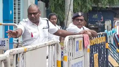 पश्चिम बंगाल में 15 बूथों पर पुनर्मतदान, TMC प्रतिनिधिमंडल पहुंचा राज्य चुनाव आयोग कार्यालय