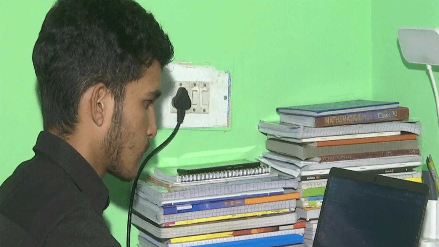 कम संसाधन, बड़ा सपना: जम्मू-कश्मीर के छात्र ने तैयार किया Lagnever AI