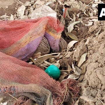 चुनाव से पहले बारासत में 22 क्रूड बम बरामद, सुरक्षा पर उठे बड़े सवाल