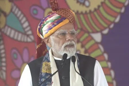 ‘कांग्रेस राज में लूट ही लूट, BJP राज में बचत ही बचत’, बांसवाड़ा में गरजे PM मोदी