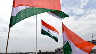 'देशभक्ति' योजना के तहत दिल्ली के विशालकाय राष्ट्रीय ध्वजों के रख-रखाव में कितना खर्च? क्या है यह योजना?