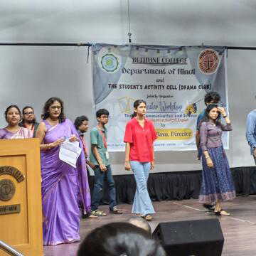 बेथुन कॉलेज में “संचार एवं विज्ञान” विषय पर थिएटर कार्यशाला आयोजित