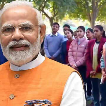 क्या मोदी की 'परीक्षा पे चर्चा' सीबीएसई स्कूलों में अनिवार्य है?