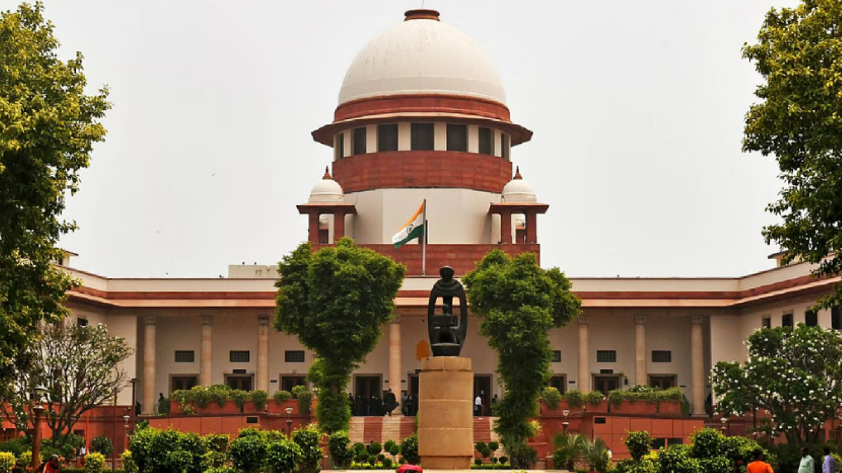 बंगाल में 50 लाख दस्तावेज़ों की जांच बाकी! पड़ोसी राज्य से न्यायाधीश लाकर SIR पूरा करने का अदालत का निर्देश