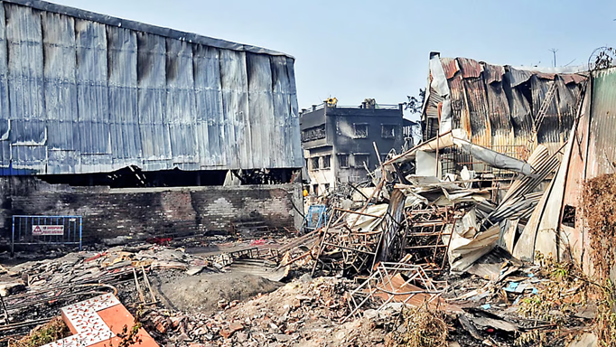 आनंदपुर अग्निकांड की वजह ढूंढने के लिए दमकल और बिजली विभाग को पुलिस ने भेजा पत्र, जल्द मांगी रिपोर्ट