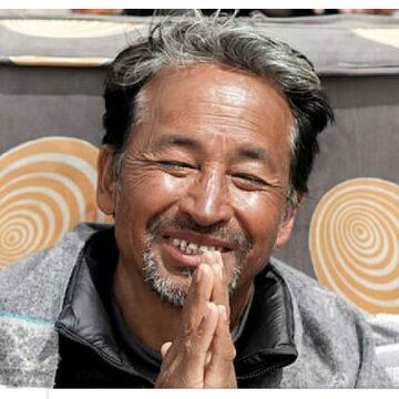 लद्दाख में हिंसा के लिए उकसाने के आरोप में सोनम वांगचुक गिरफ्तार