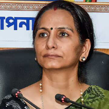 KMC का बोर्ड हुआ भंग, अब कोलकाता नगर निगम की बागडोर प्रशासक के हाथों में