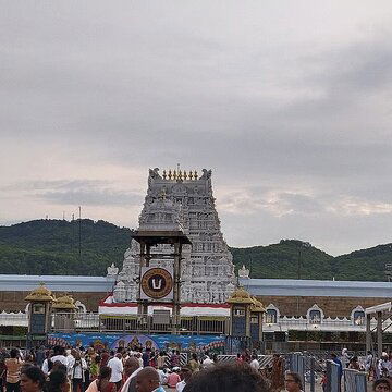 तिरुपति मंदिर में भीड़ नियंत्रण के लिए नया कदम, ली जायेगी AI की मदद