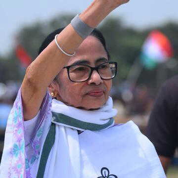 Bengal Election : पाकिस्तान ने दी कोलकाता पर हमले की धमकी, PM ने क्यों नहीं दिया जवाब? ममता बनर्जी ने की इस्तीफे की मांग