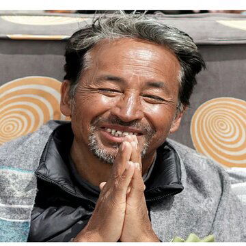 राष्ट्रपति को पत्र लिखने के बाद अब सोनम वांगचुक की रिहाई के लिए सुप्रीम कोर्ट पहुंची पत्नी