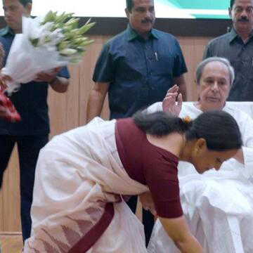बीजेडी में बड़ा बदलाव: पूर्व आईएएस सुजाता राउत कार्तिकेयन की एंट्री से बढ़ी राजनीतिक हलचल