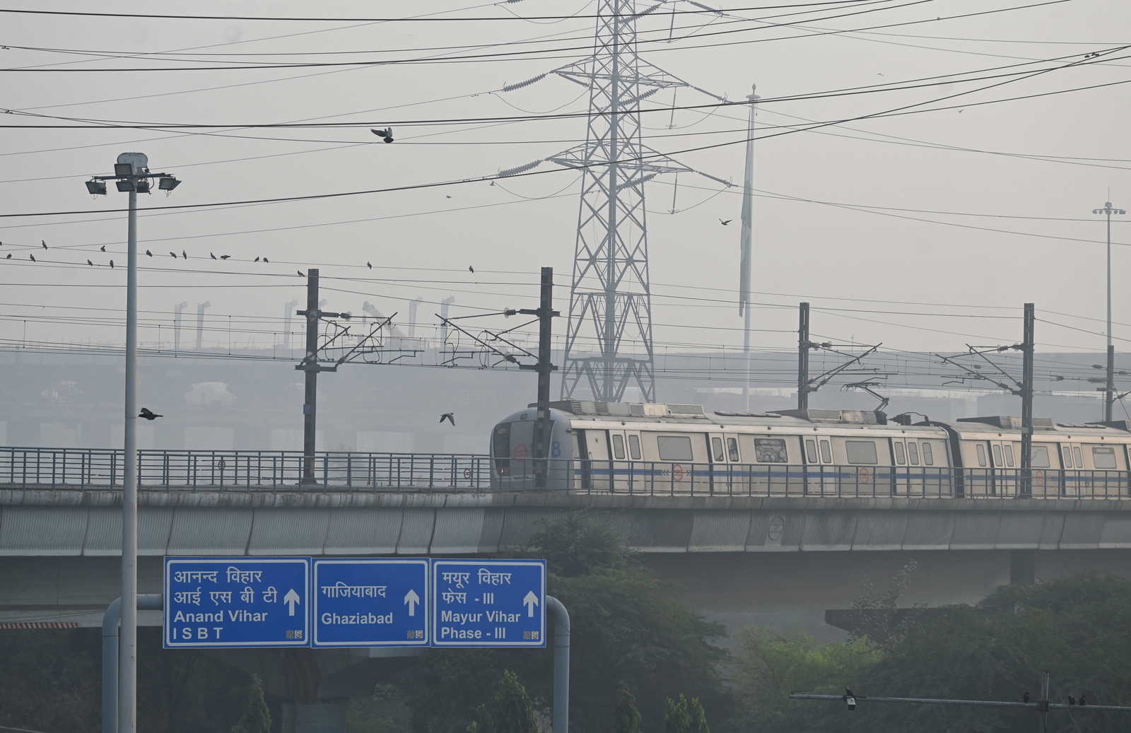 दिल्ली मेट्रो की कौन-कौन से स्टेशनों का नाम अब तक बदला जा चुका है? यहां देखिए पूरी List