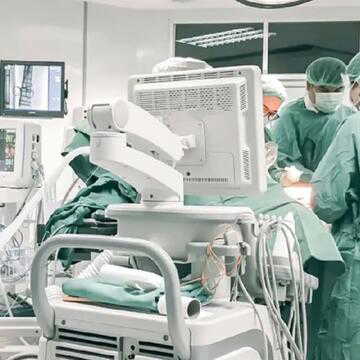 केंद्र सरकार की बड़ी योजना, निजी अस्पतालों में घट सकती है इलाज की लागत