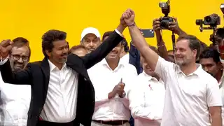 तमिलनाडु में सत्ता परिवर्तन: टीवीके ने रचा इतिहास, ‘थलापति’ विजय ने ली मुख्यमंत्री पद की शपथ