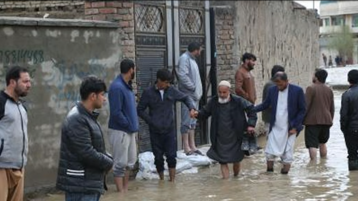 अफ़ग़ानिस्तान में भारी बारिश से अचानक आई बाढ़, 17 लोगों की मौत,11 घायल