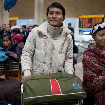 भारत से इजरायल पहुंचा मण‍िपुर के यहूद‍ियों बनी मेनाशे का पहला जत्था, 2500 साल बाद फ‍िर म‍िलन