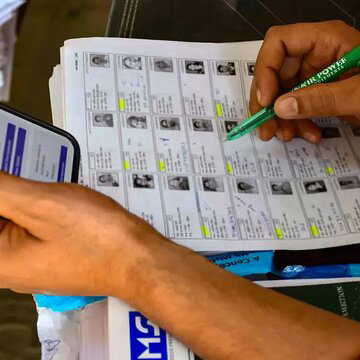 9 लाख मतदाताओं के SIR रिकॉर्ड की समीक्षा शुरू, जिला जजों ने संभाली जिम्मेदारी