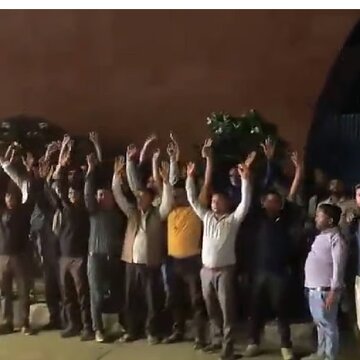 दिवाली बोनस कम मिलने से नाराज कर्मचारियों ने टोल गेट खोल दिया, सैकड़ों वाहन बिना पैसा दिये पार