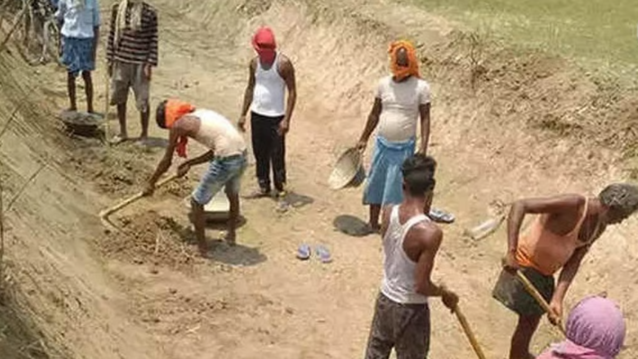 सौ दिनों में भी ‘राम-जी’, बापू का नाम हटाया गया, तीखा विवाद