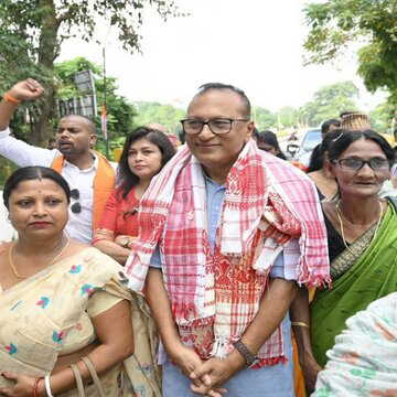 विधानसभा चुनाव से पहले बड़ा झटका, असम में कांग्रेस सांसद ने छोड़ी पार्टी