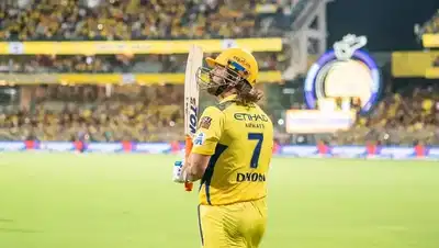 अनिल कुंबले का बड़ा बयान - महेंद्र सिंह धोनी प्लेइंग इलेवन में वापसी से कर सकते हैं परहेज