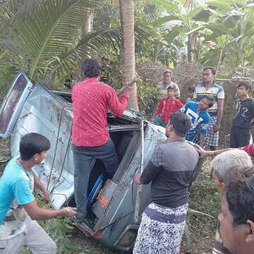 उलुबेड़िया में तालाब में गिरी पूलकार, 2 छात्रों की मौत