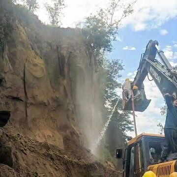 मौसम का मिजाज बदला: बर्फबारी और बेमौसम बारिश से उत्तर भारत में जनजीवन प्रभावित