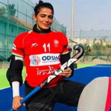 पद्म श्री से सम्मानित सविता पुनिया, कभी सपना था हॉकी खेलना अब विश्व कप गोल्ड पर नजर