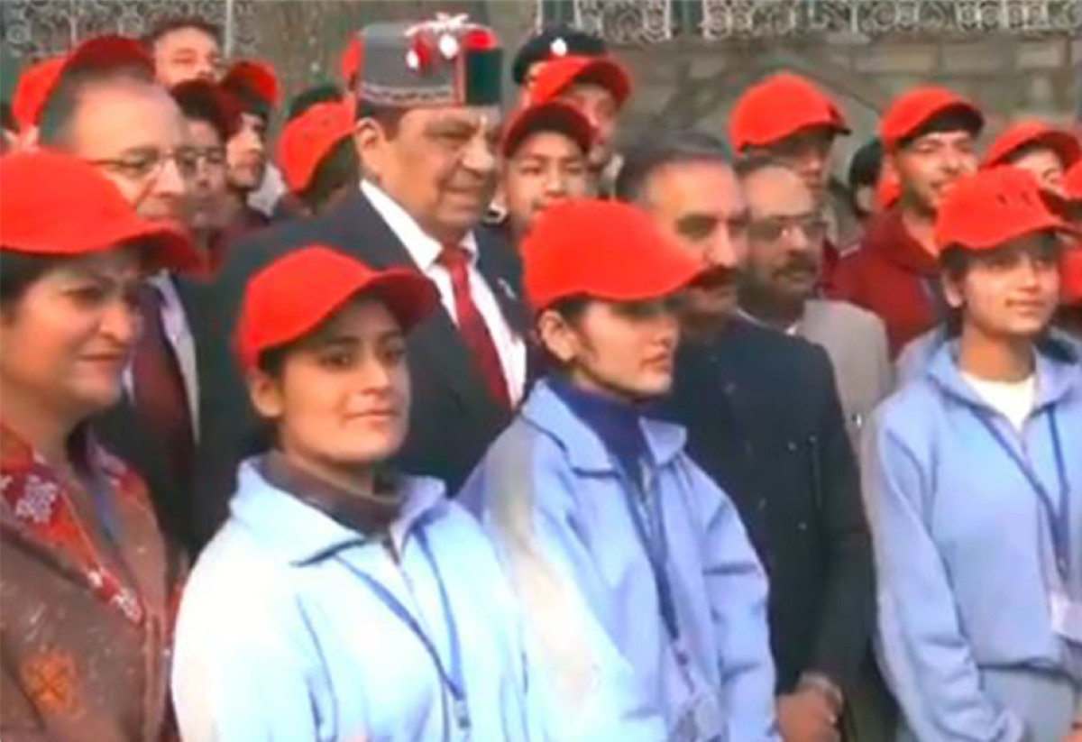 मुख्यमंत्री सुखू ने 52 अनाथ बच्चों के लिए शुरू की... 10 दिनों की शानदार यात्रा