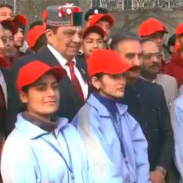 मुख्यमंत्री सुखू ने 52 अनाथ बच्चों के लिए शुरू की... 10 दिनों की शानदार यात्रा