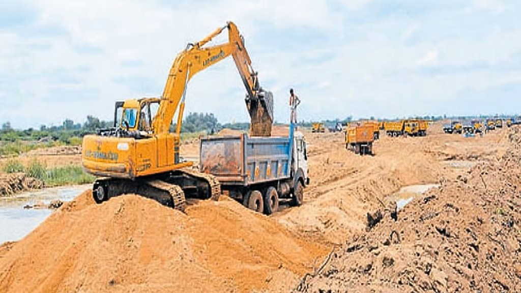 राज्य के 8 स्थानों पर ED का छापा