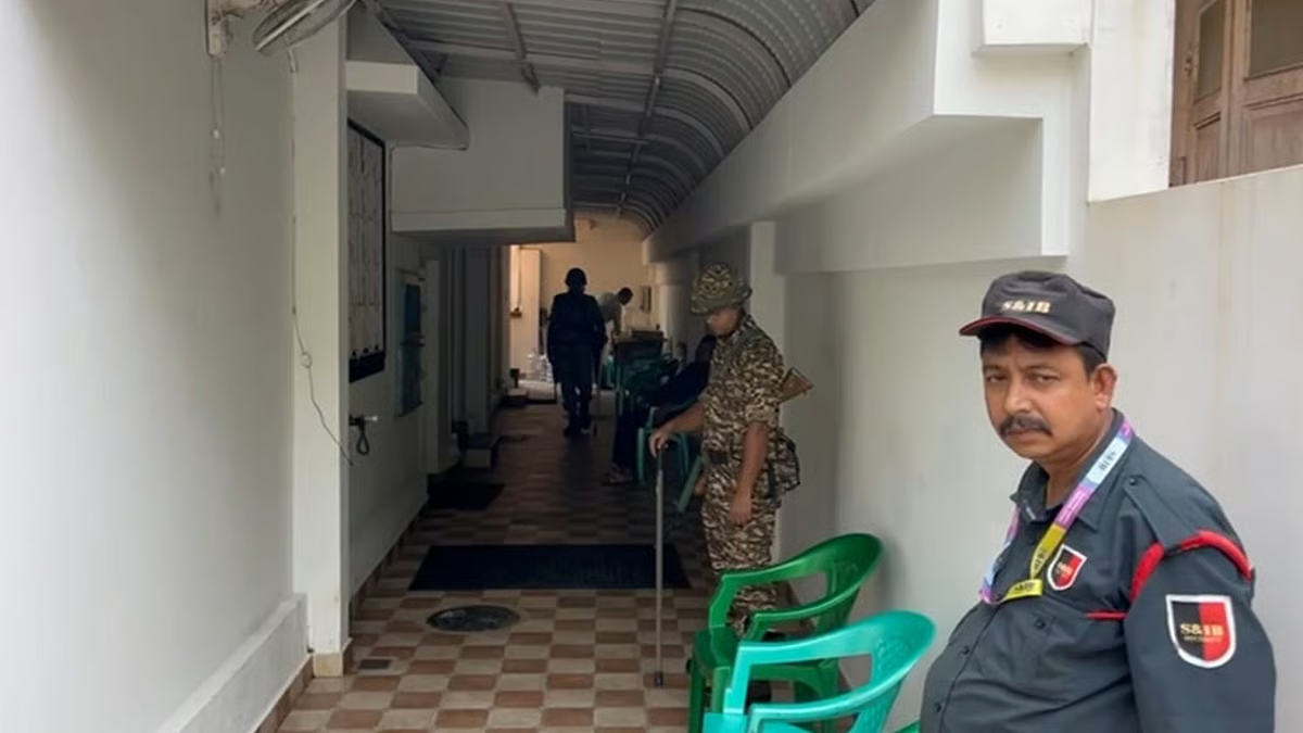 मैराथन तलाशी के बाद ED ने बरामद किए ₹45 लाख, सुजीत बसु समेत करीबियों किया जा सकता है तलब