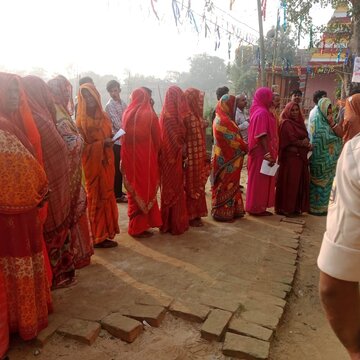 बिहार चुनाव के पहले चरण में टूटा 25 साल का रिकॉर्ड, 64.46% से अधिक मतदान हुआ