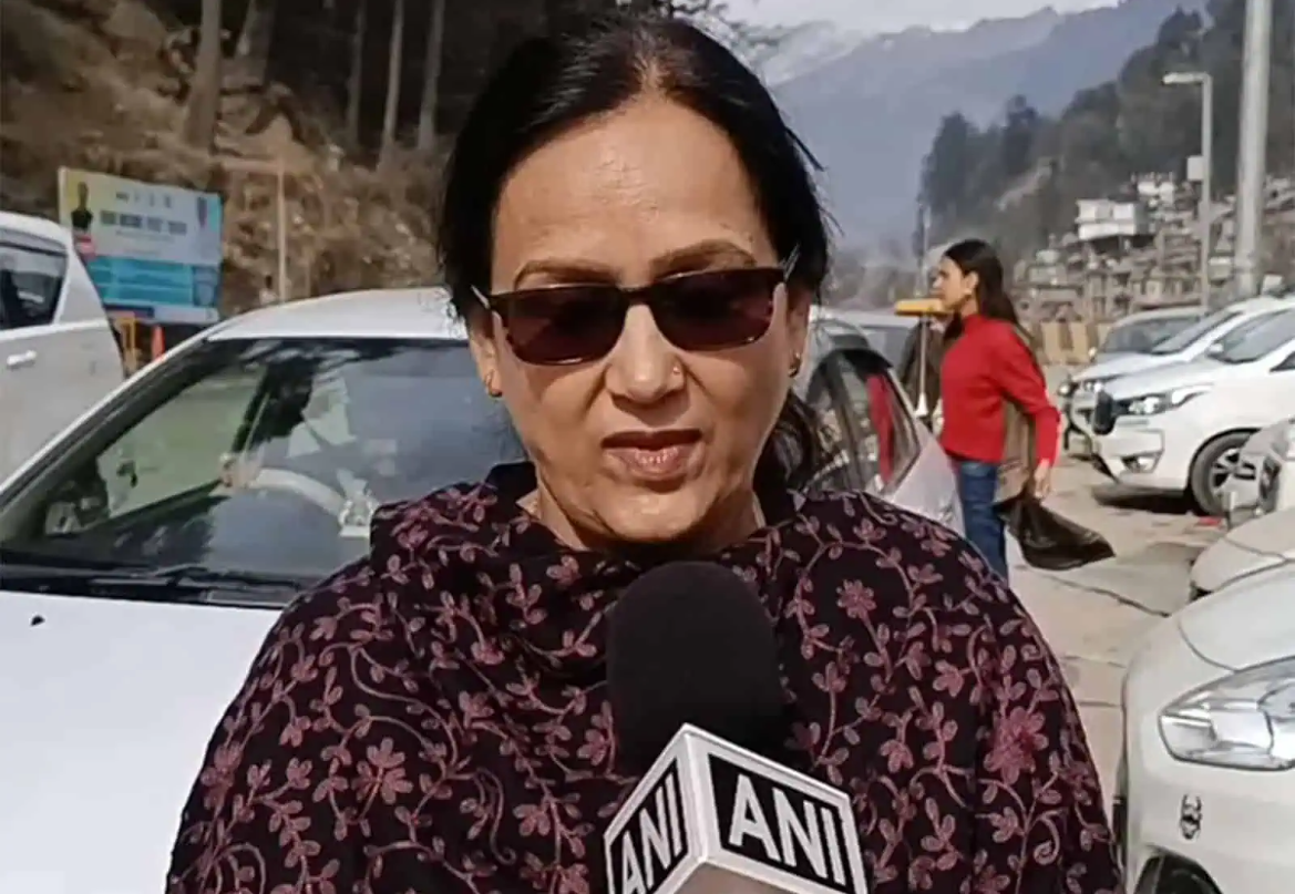 धर्मशालाः कॉलेज छात्रा की मौत पर महिला आयोग सख्त, एसपी से रिपोर्ट तलब