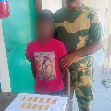 बीएसएफ ने बॉर्डर से पकड़ा डेढ़ करोड़ के सोने का बिस्कुट, भारतीय नाबालिक गिरफ्तार