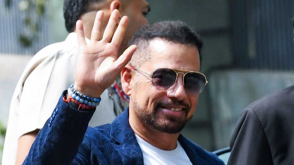 ईडी ने भगोड़ा आर्थिक अपराधी घोषित संजय भंडारी मामले में रॉबर्ट वाड्रा को अभियुक्त बनाया