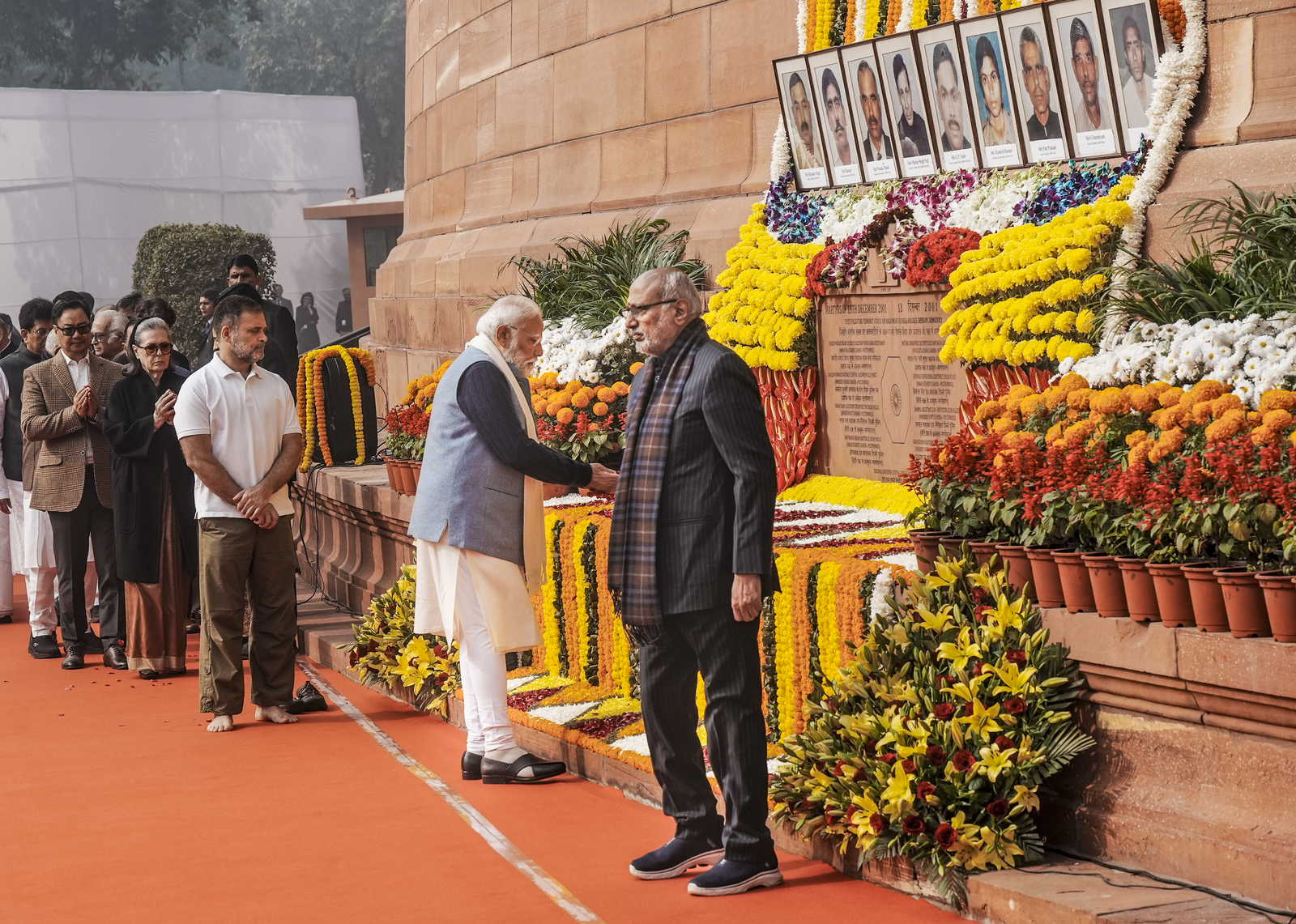 संसद पर हमले की 24वीं बरसी: देश ने शहीदों को किया नमन