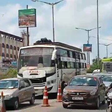 कोना एक्सप्रेसवे पर भारी जाम, रोजमर्रा के यात्री परेशान