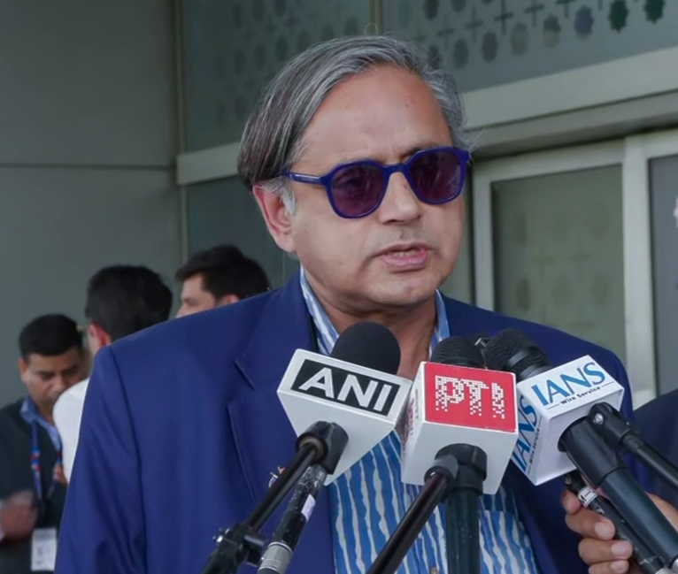 ऑपरेशन सिंदूर पर अपनी बात से पीछे नहीं हटूंगा: शशि थरूर