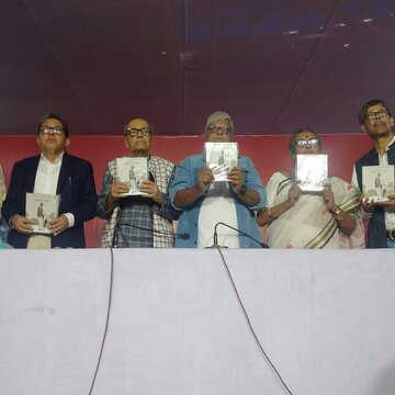 पुस्तक मेले में ‘बंगाली मन’ का विमोचन, बंगाली समाज और उसकी मानसिक संरचना पर आलापन बंद्योपाध्याय की नयी किताब