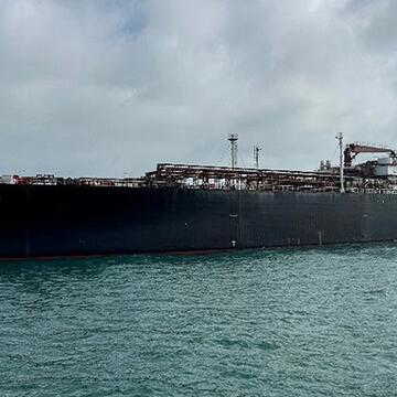 अमेरिका ने बढ़ायी रूस से ईंधन खरीदने की मियाद, क्या घटेगी तेल की कीमत?