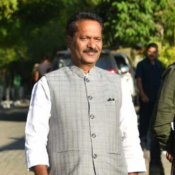 'फूलगोभी' की पोस्ट के जरिए भागलपुर नरसंहार का इशारा! असम के मंत्री की पोस्ट को लेकर विवाद