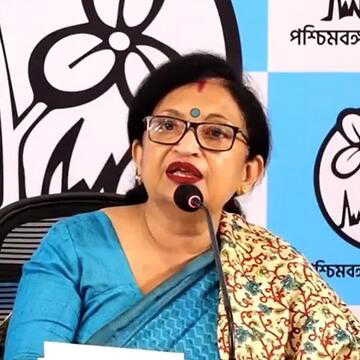 कोलकाता में मतदान के दौरान EVM पर उठा सवाल, चंद्रिमा भट्टाचार्य ने धीमी प्रक्रिया का लगाया आरोप