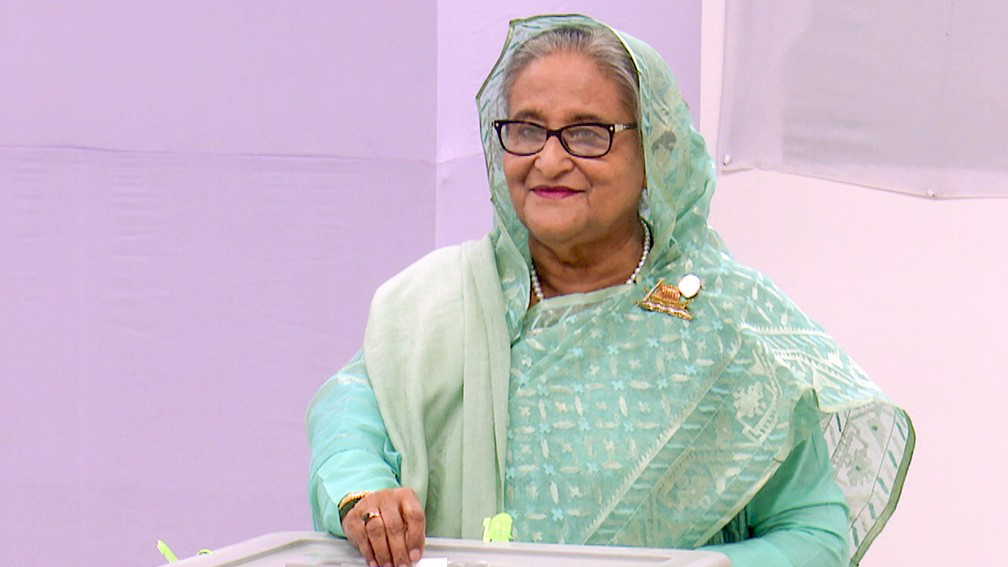 भ्रष्टाचार मामलाः बांग्लादेश कोर्ट ने शेख हसीना को 21 साल की जेल की सज़ा सुनाई