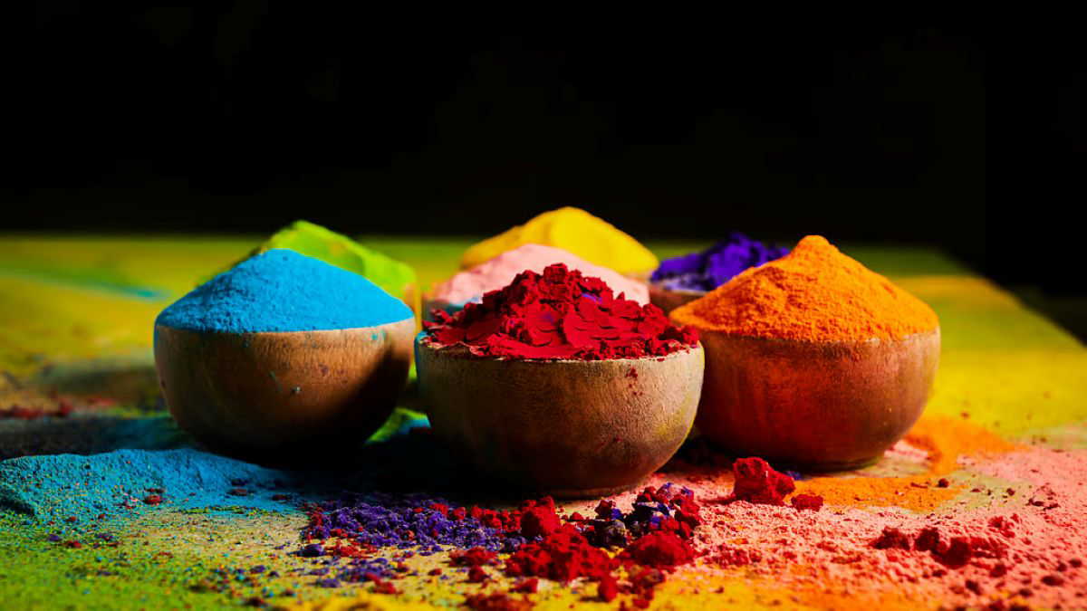 कोई रंग खुशी लाता है, कोई रंग प्रेम, होली से पहले जानें कौन सा रंग क्या कहता है ?