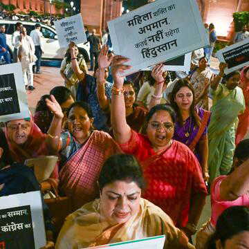 महिला आरक्षण बिल अटका तो NDA का आक्रामक रुख, देशभर में आंदोलन की तैयारी