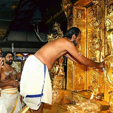 शबरीमाला मंदिर से सोना चोरी मामले की जांच में नया मोड़, मुख्य पुजारी गिरफ्तार